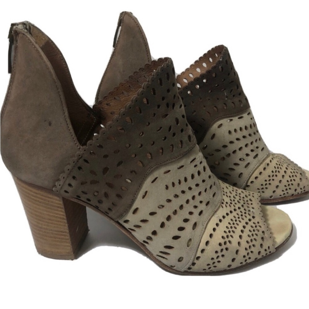 Ron White leather block heel peep toe booties. Size 37.